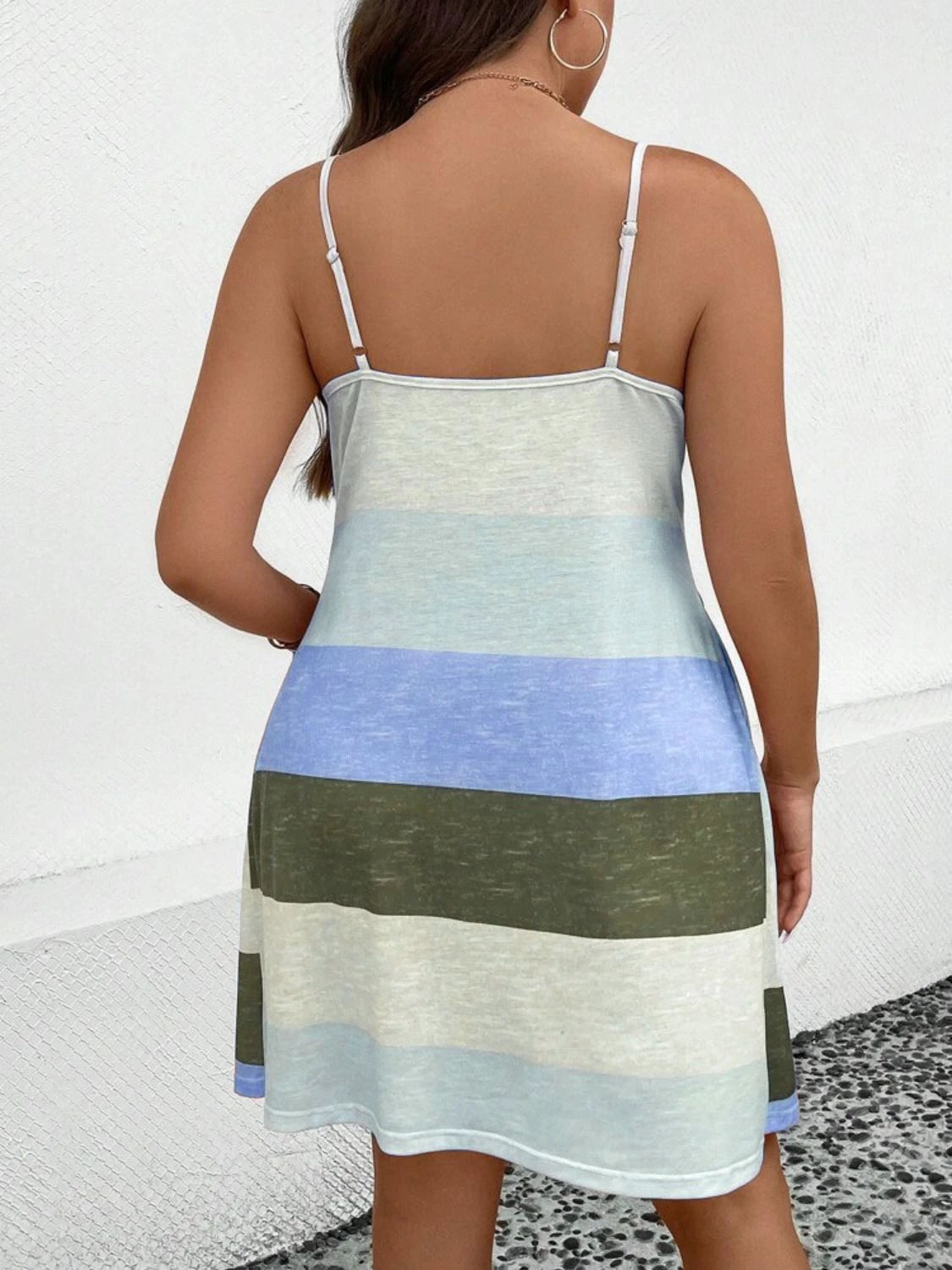 Plus Size Color Block Scoop Neck Mini Dress by Lady Ros