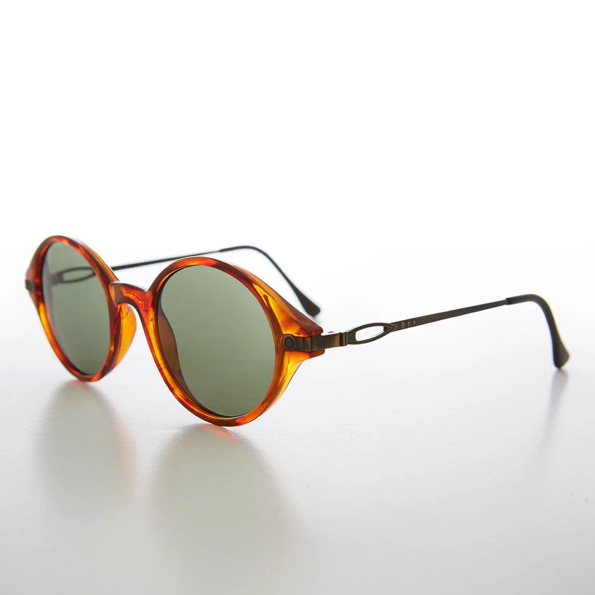 Simple Oval 90s Unisex Sunglass - Binxy by Sunglass Museum