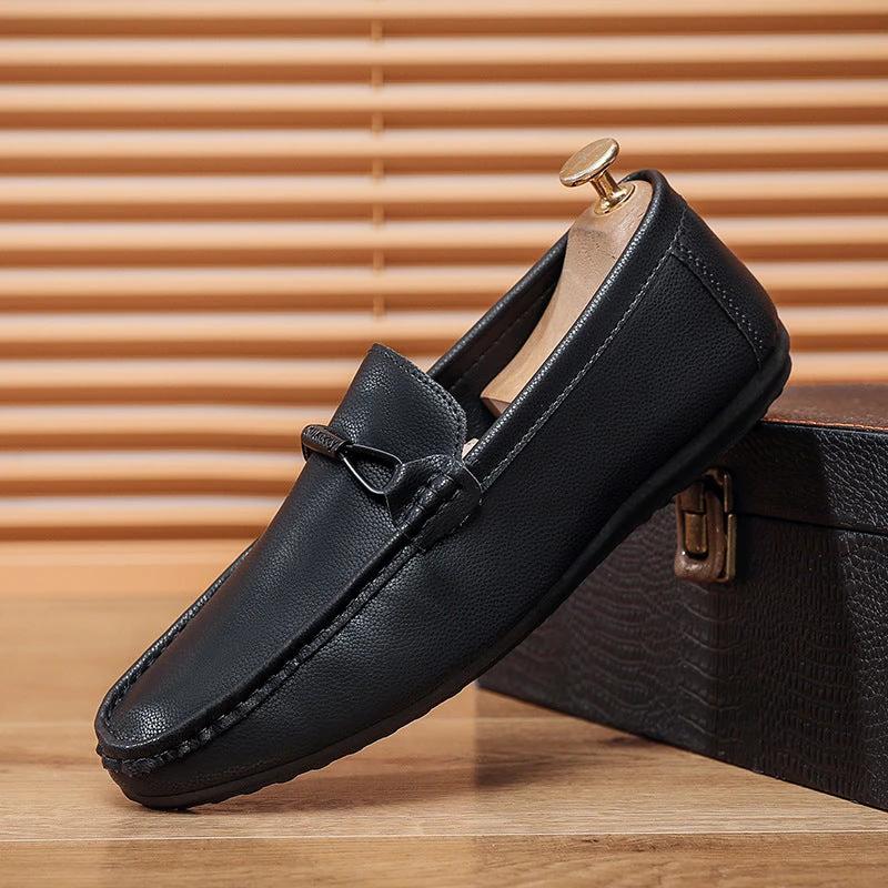 Men's Fashionable Flat Soft-Soled Casual Shoes by GJG Denim