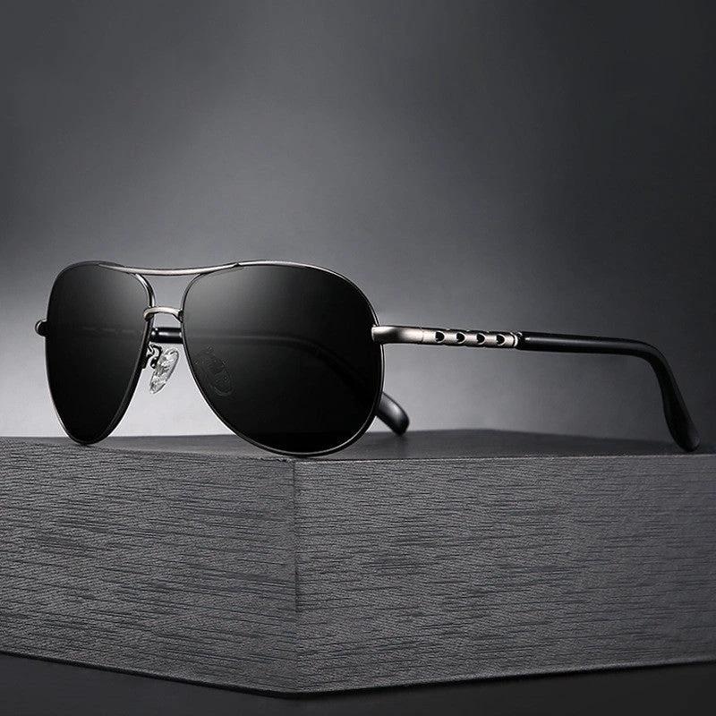 Retro metal polarized sunglasses by GJG Denim