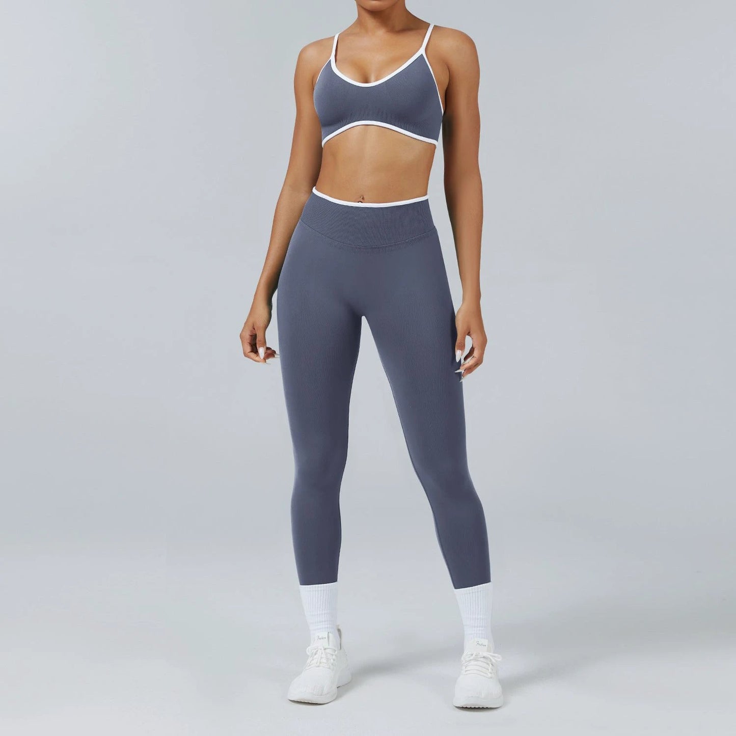 Seamless Back-Support Running Quick-Drying Yoga And Fitness Apparel Set by GJG Denim