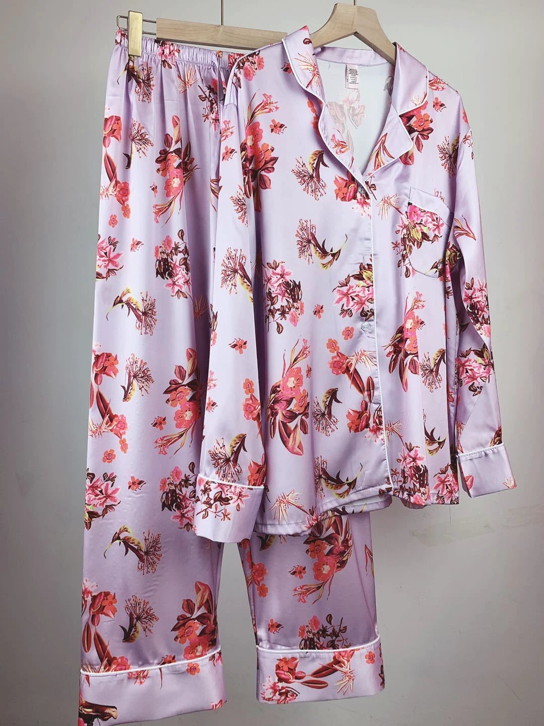 Imitation Ice Silk Pajamas Women Spring And Autumn Long-sleeved Trousers by GJG Denim