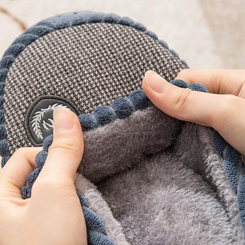 Men's Colorblock Indoor Thick-soled Fleece Sippers by GJG Denim