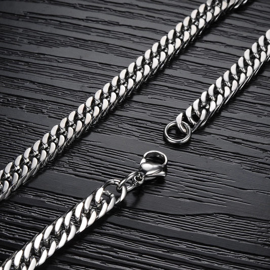 Man's Classical Stainless Steel Link Chain by GJG Denim