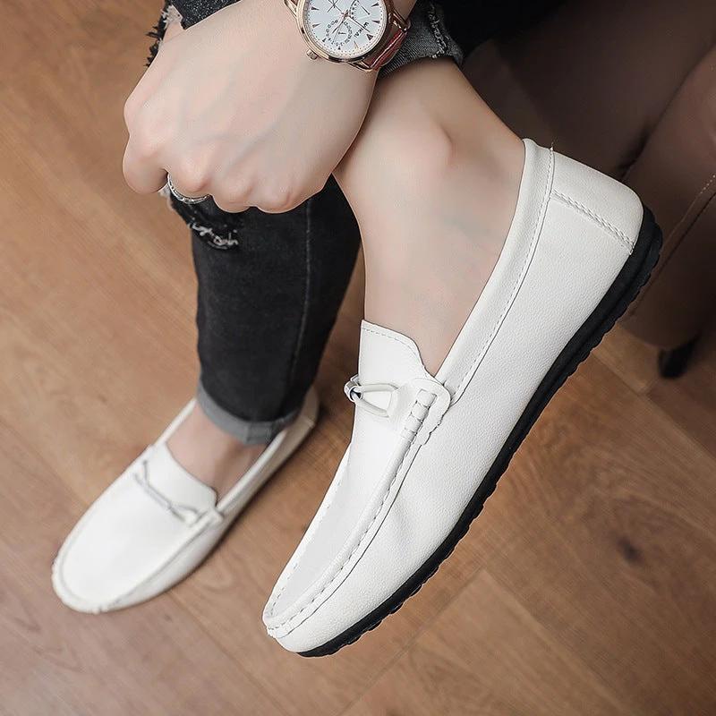 Men's Fashionable Flat Soft-Soled Casual Shoes by GJG Denim