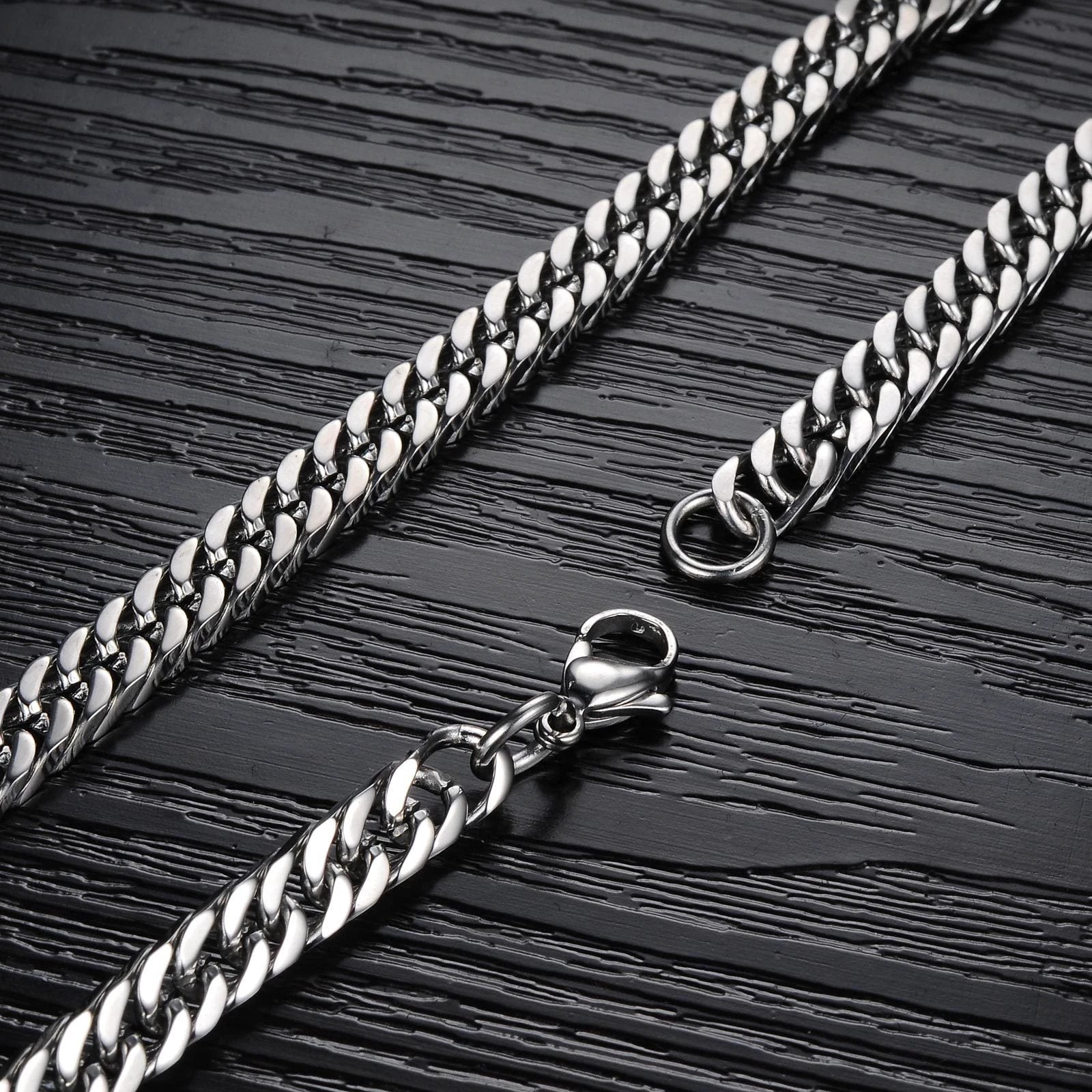 Man's Classical Stainless Steel Link Chain by GJG Denim