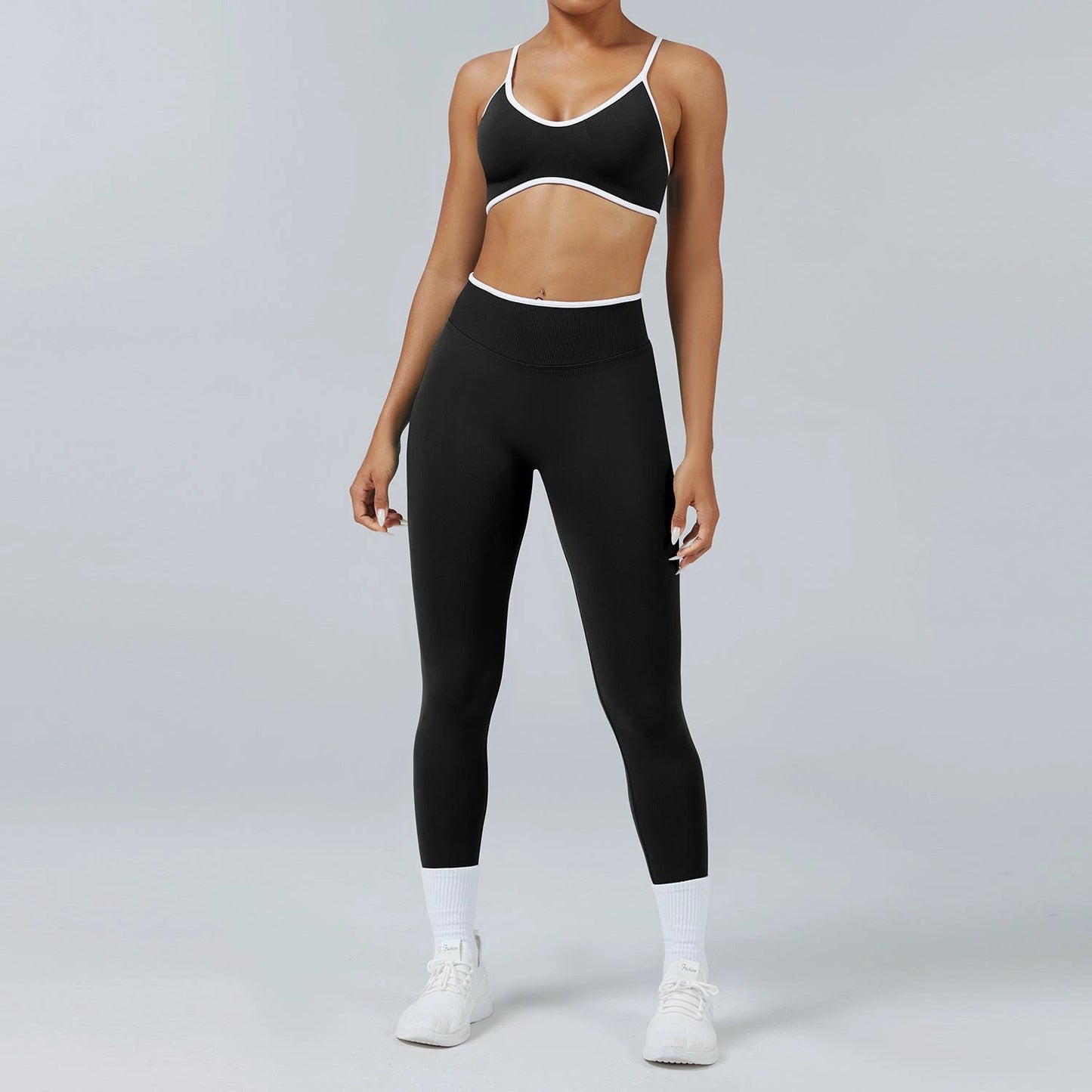 Seamless Back-Support Running Quick-Drying Yoga And Fitness Apparel Set by GJG Denim