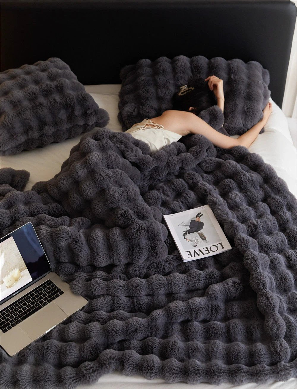 Rabbit Bubble Velvet Thickened Nap Blanket by GJG Denim