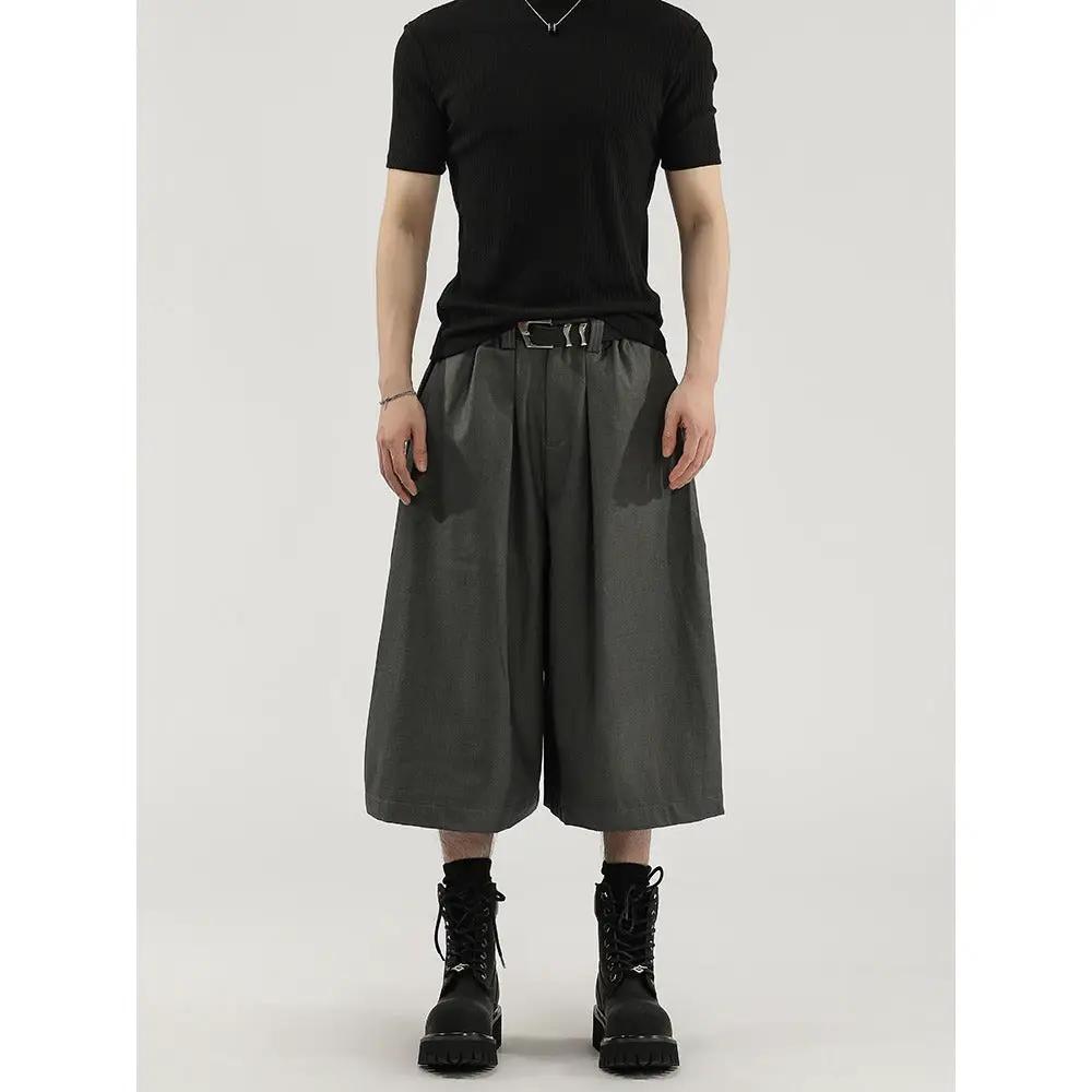 Wide-leg Pleated Men's Shorts by GJG Denim