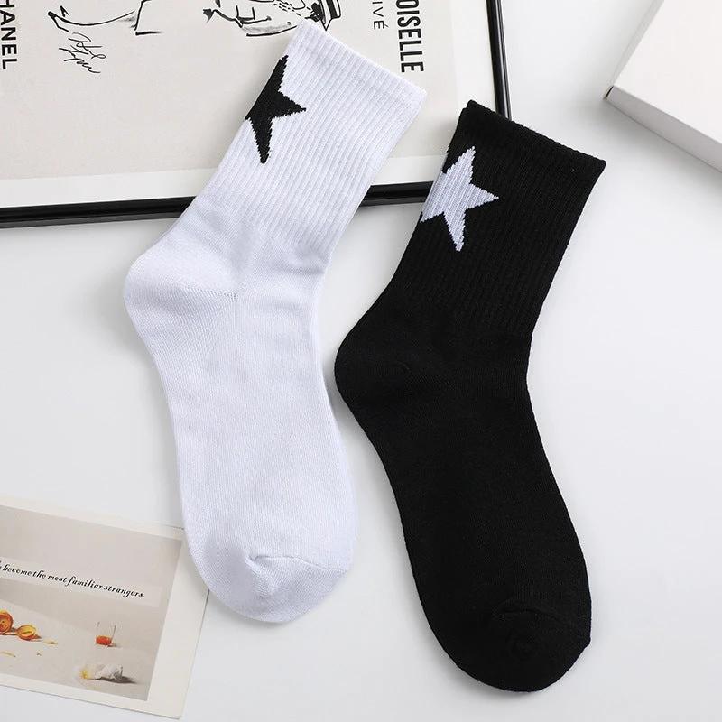 Black And White Five-pointed Star Tube Socks Breathable Sports Socks For Men by GJG Denim