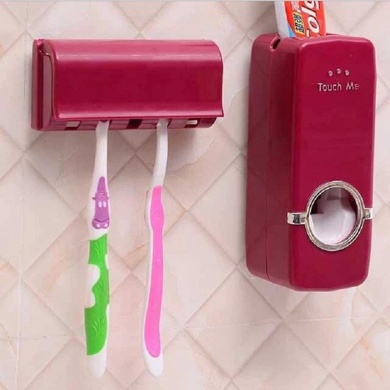 Bathroom Accessories Set by GJG Denim