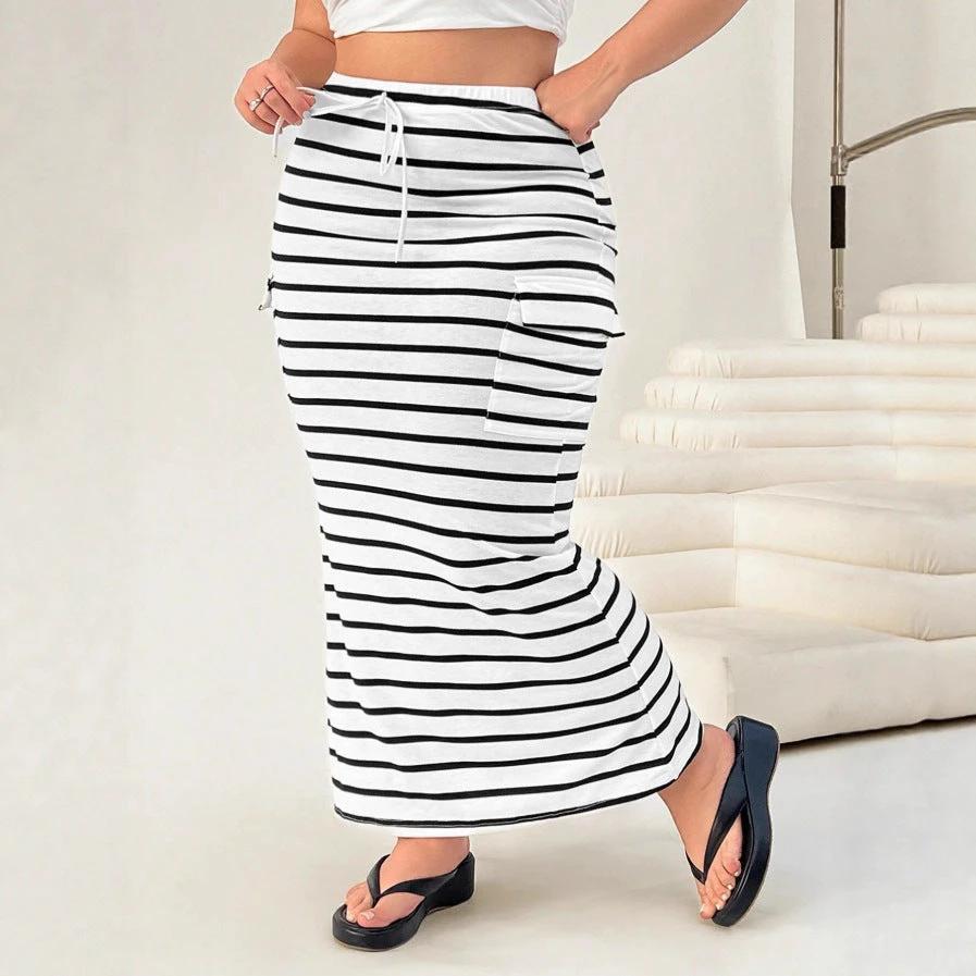 Knitted Simple Pocket Slim-fit Hip Skirt by GJG Denim