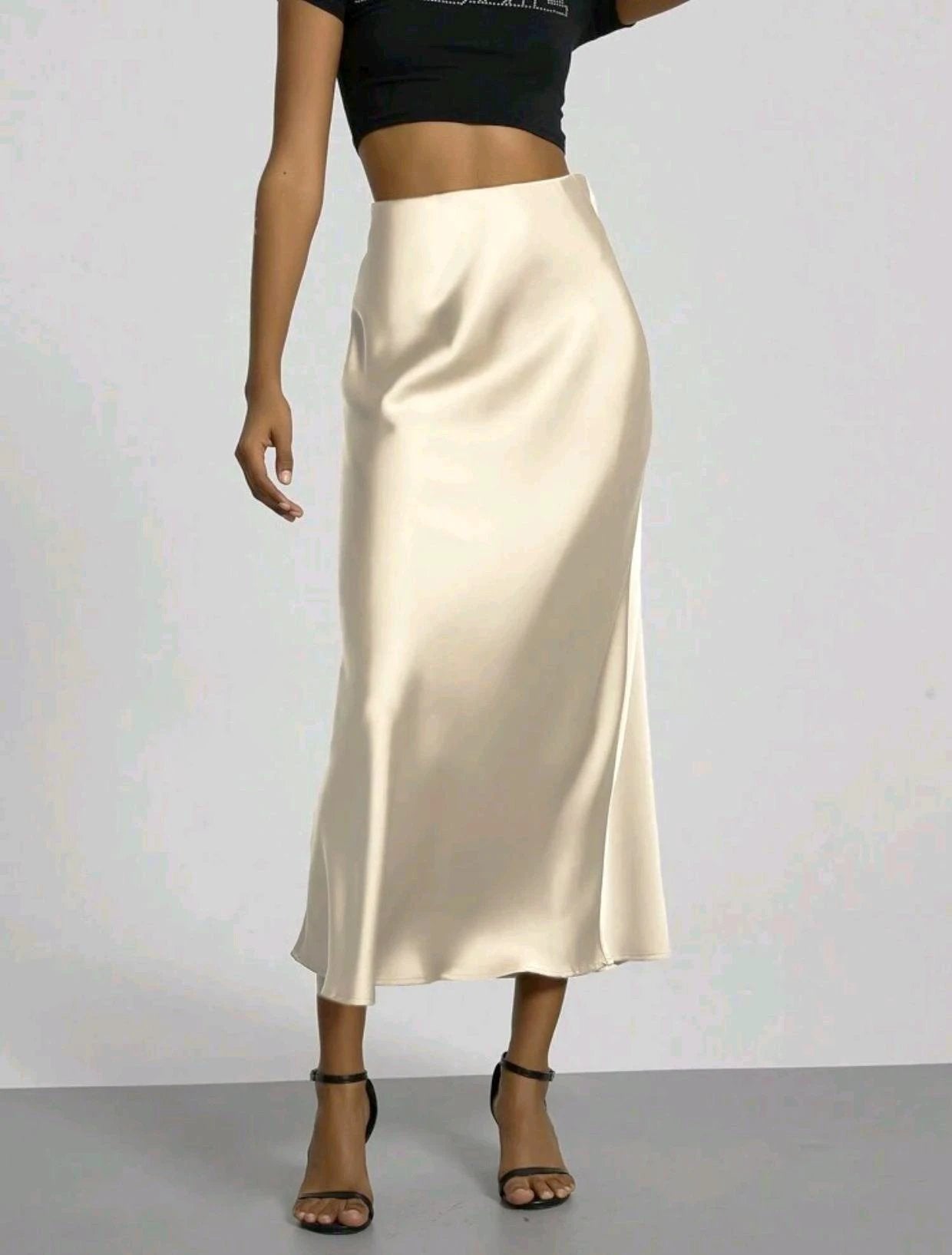 Slim Fit Sheath skirt by GJG Denim