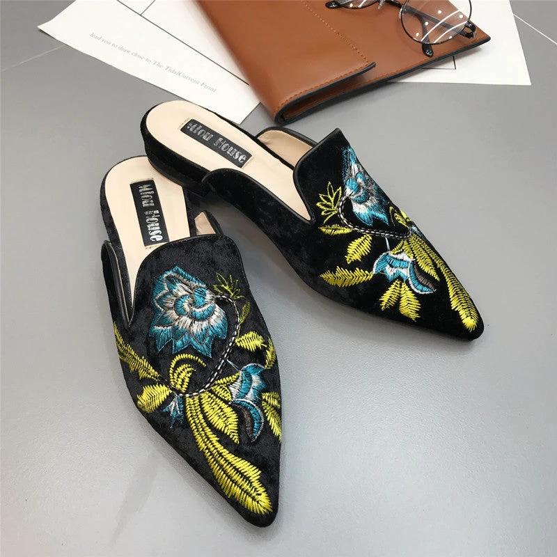 Fashion pointed flat sandals and slippers by GJG Denim