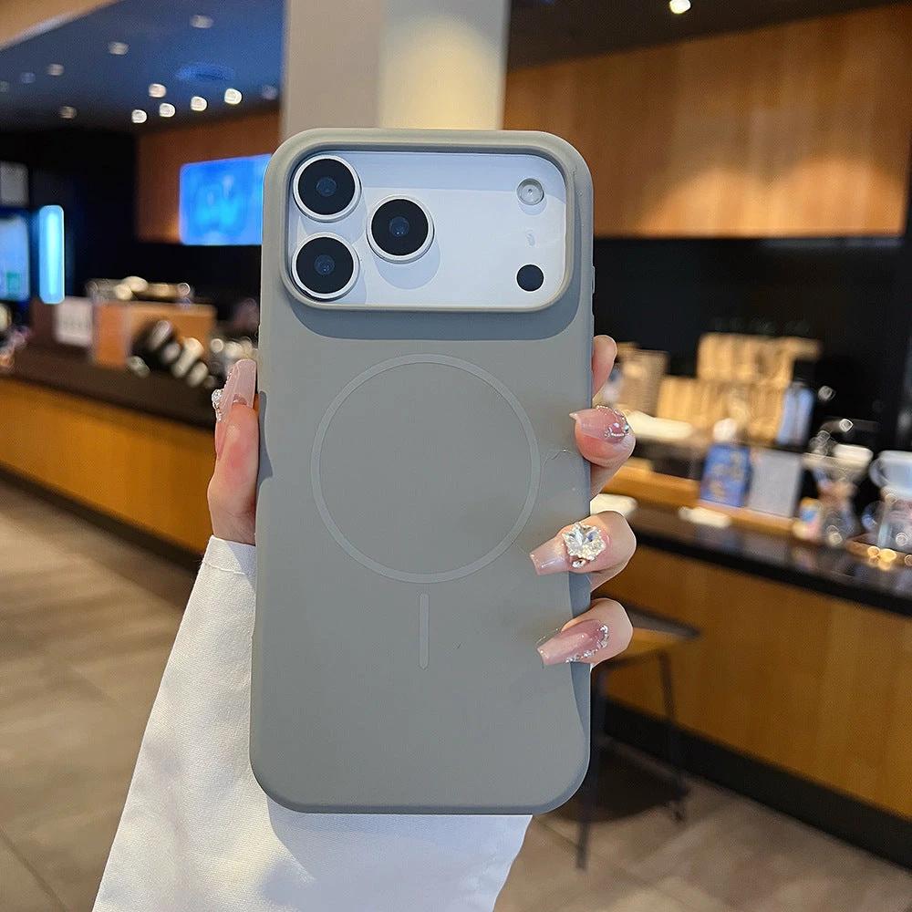 Simple Large Hole Fine Circle Silicone Magnetic Phone Case by GJG Denim