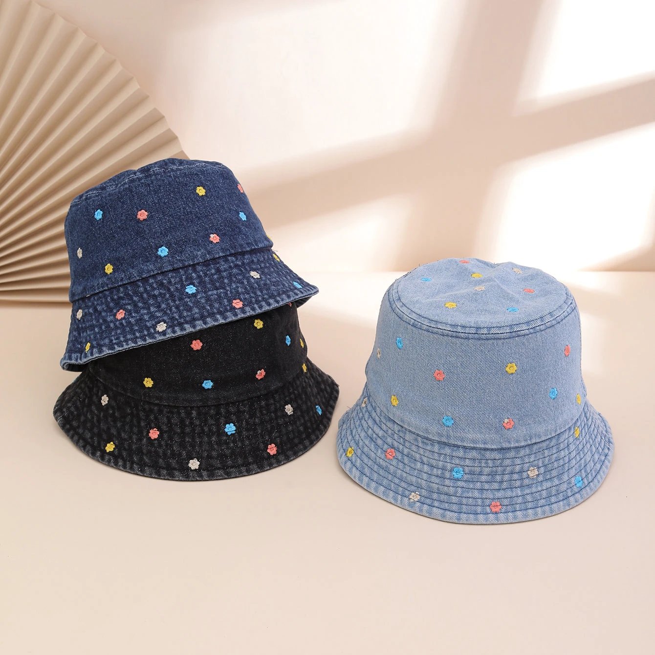 Korean-style Water-washed Embroidered Full-pattern Small Floral Fisherman Hat, Energetic And Cute Flat-top Cap, Suitable For Outdoor Wear. by GJG Denim