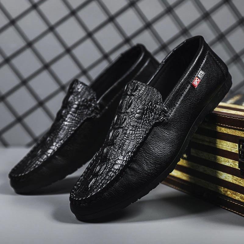 Men's Slip-on Casual Pattern Shoes by GJG Denim