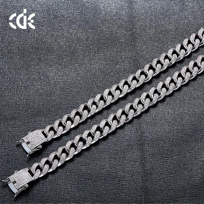 Men's Cuban Chain Link Bracelet by GJG Denim
