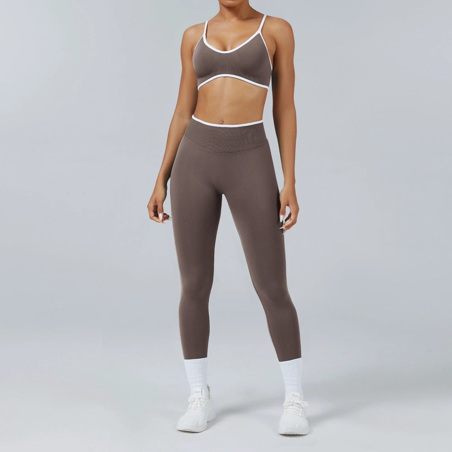 Seamless Back-Support Running Quick-Drying Yoga And Fitness Apparel Set by GJG Denim