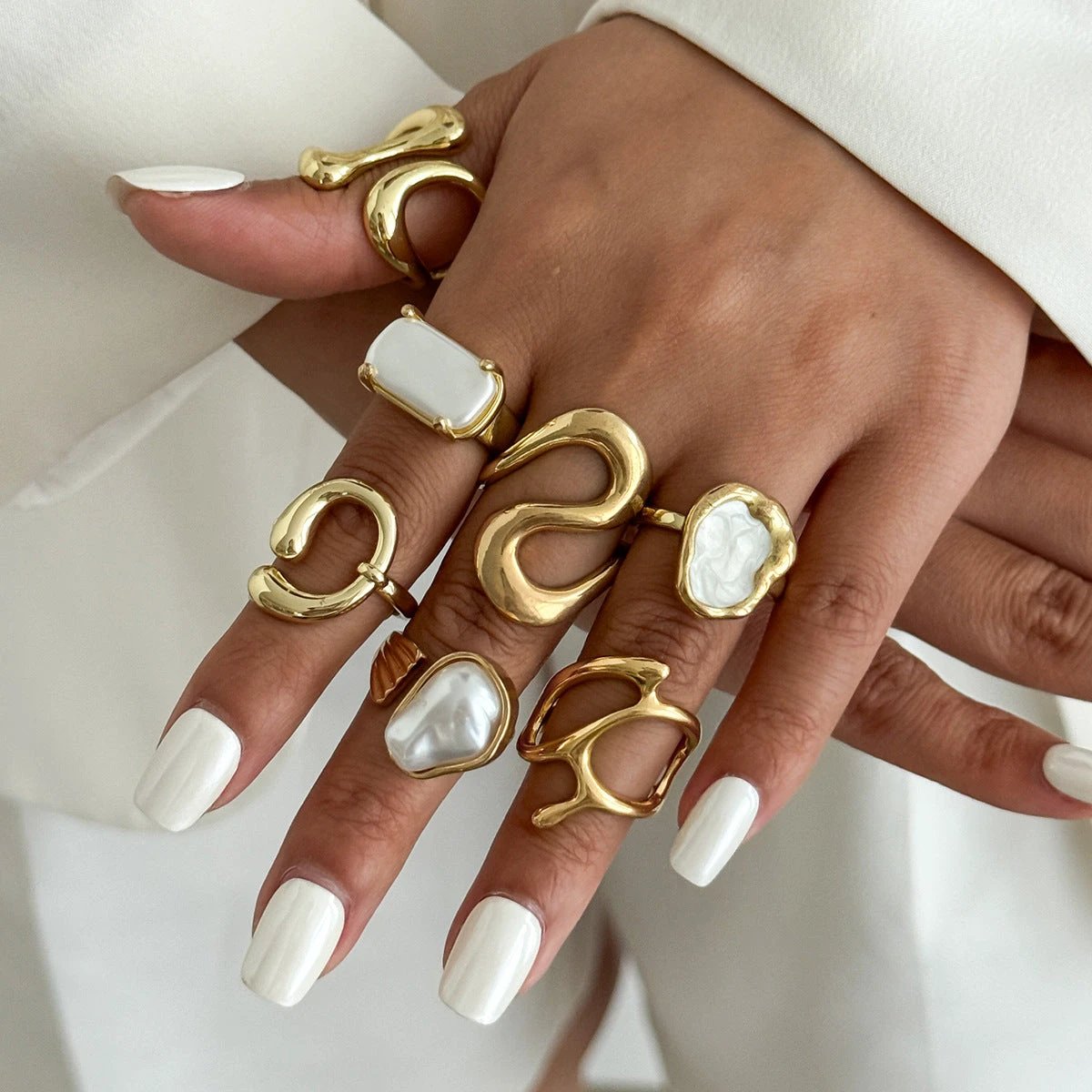 Open-end Pearl Ring Set Geometric Ring by GJG Denim