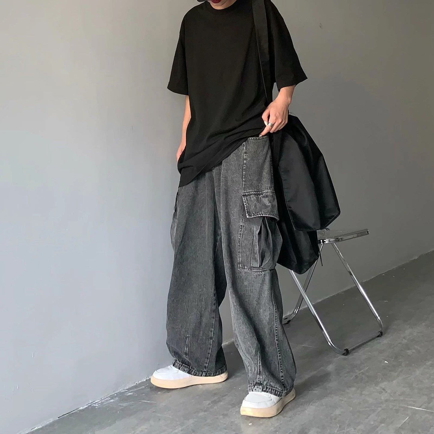 Men's Retro Drape Large Loose Cargo Jeans by GJG Denim