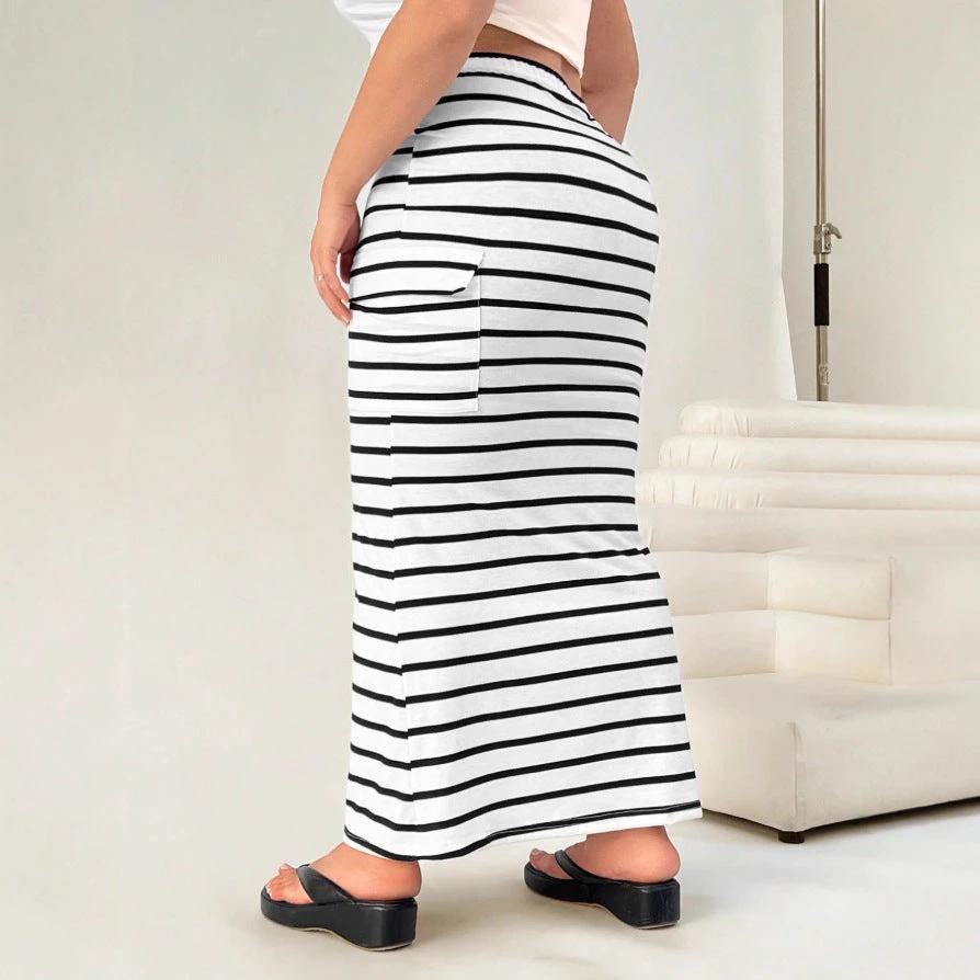 Knitted Simple Pocket Slim-fit Hip Skirt by GJG Denim