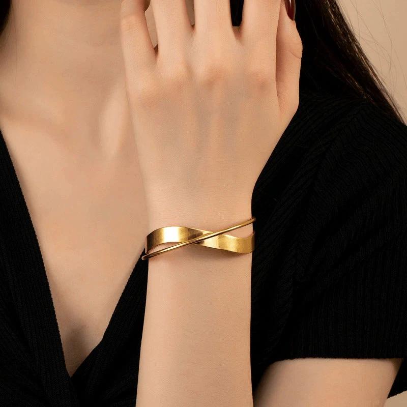 Male And Female Personality Geometric Metal Glossy Surface Jewelry by GJG Denim