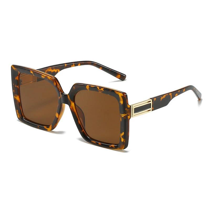 Fashionable Square-shaped Statement Gradient Color Oversized Sunglasses by GJG Denim