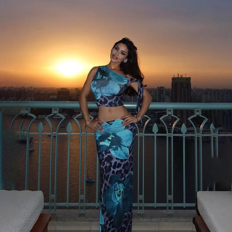 Contrast Color Leopard Print Flower Print Sleeveless Midriff-baring Long Dress Suit by GJG Denim