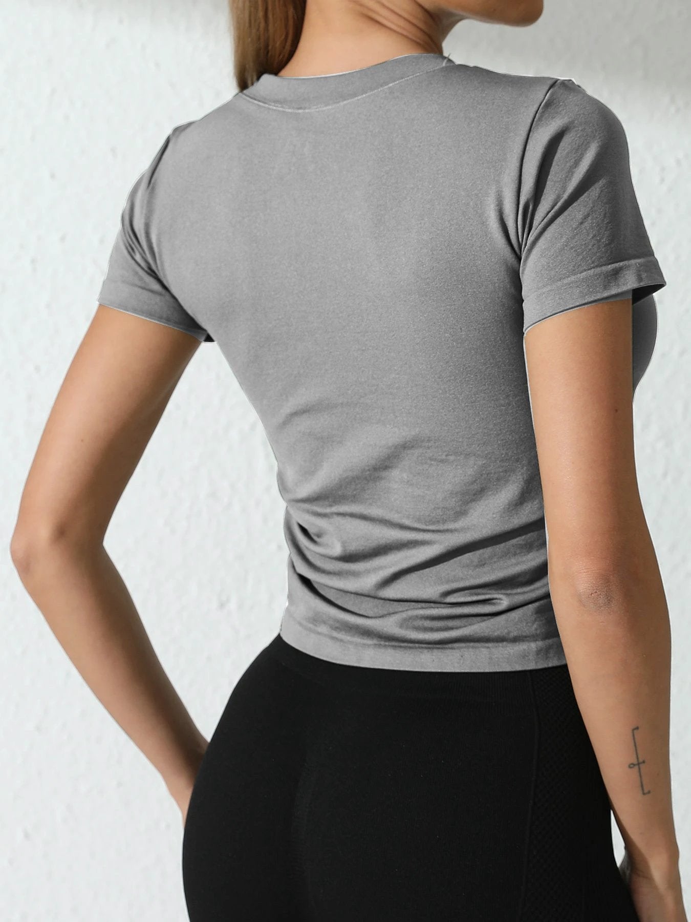 Solid Color Round Neck Sports T Shirt by GJG Denim