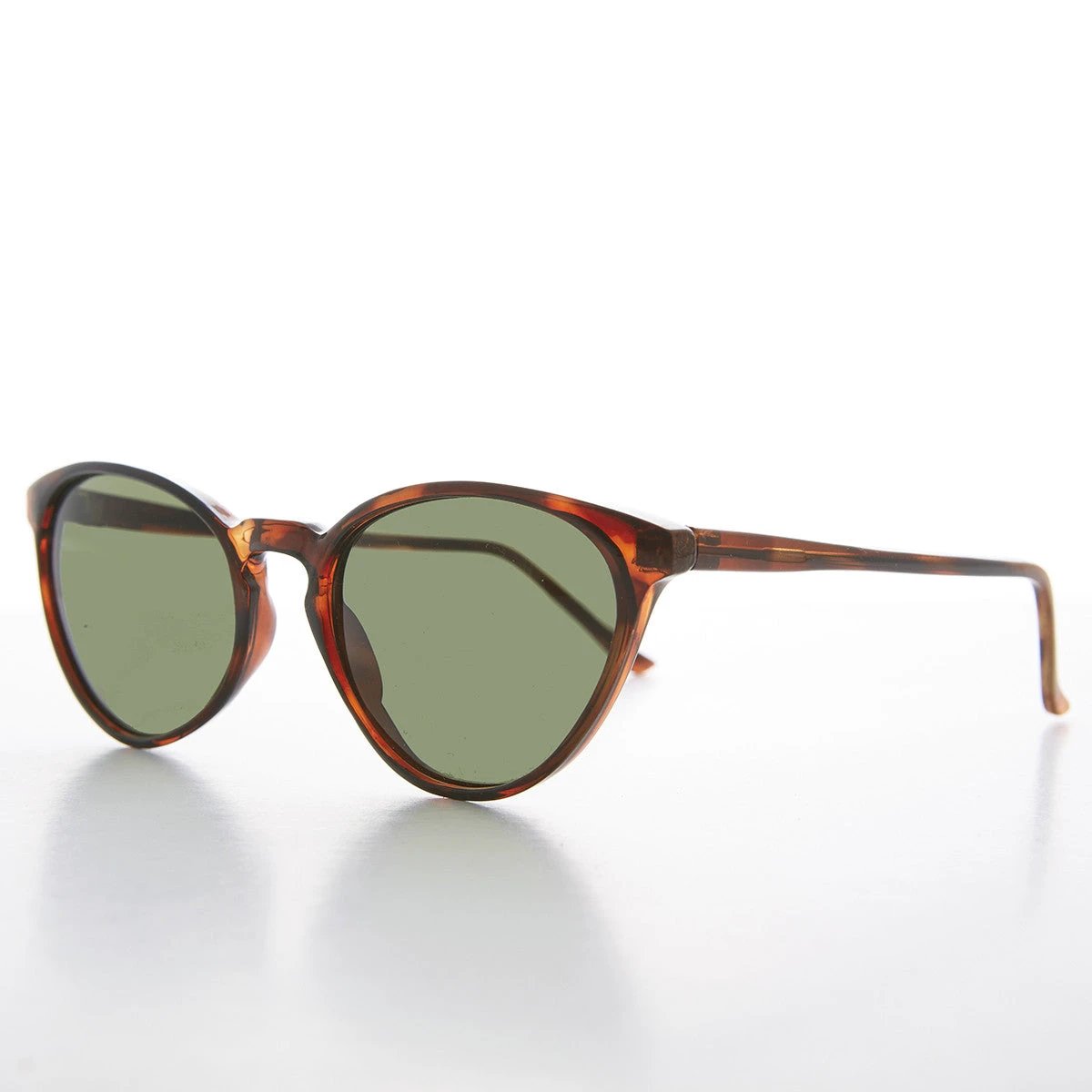 Women's Round Cat Eye Sunglass with Keyhole Bridge - Allie by Sunglass Museum