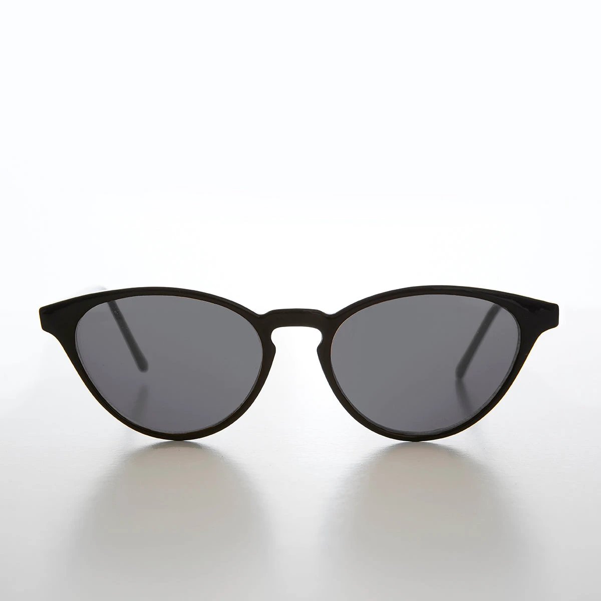 Women's Round Cat Eye Sunglass with Keyhole Bridge - Allie by Sunglass Museum