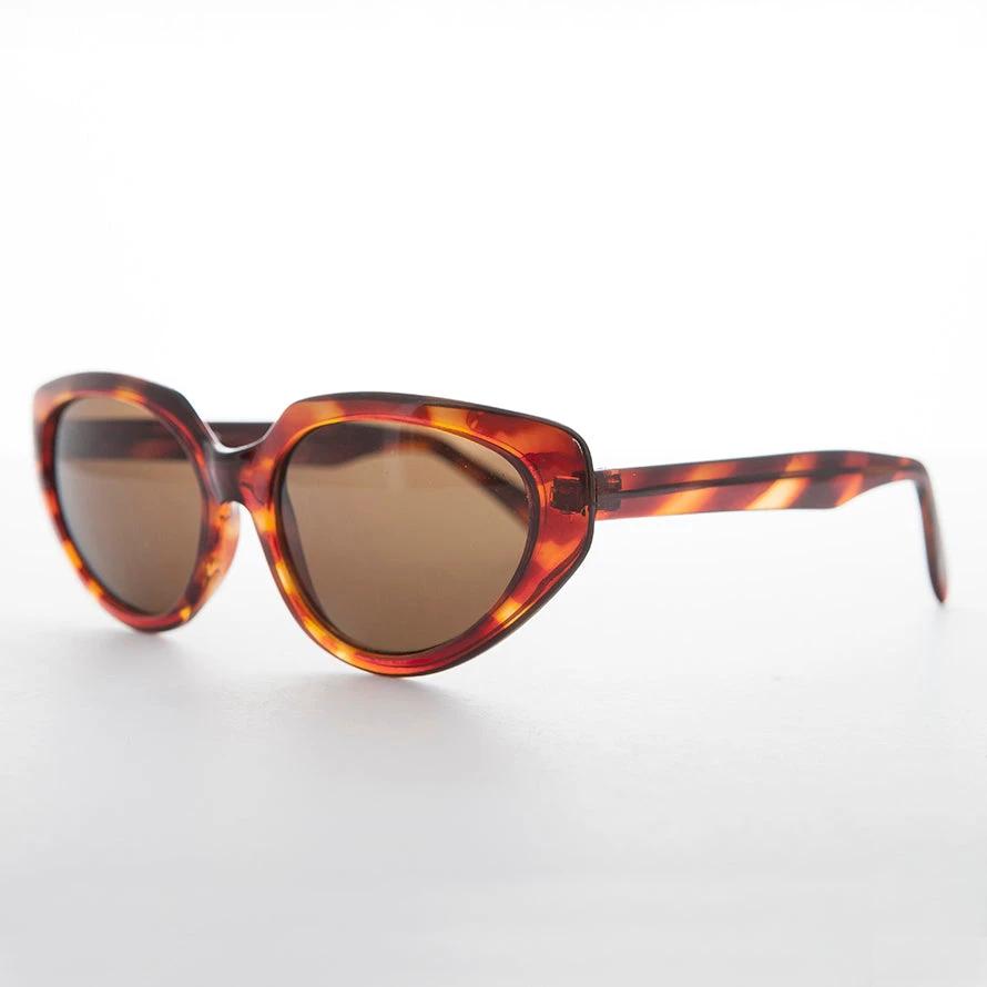 Women's Oversized Cat Eye Vintage Sunglasses - Ava by Sunglass Museum