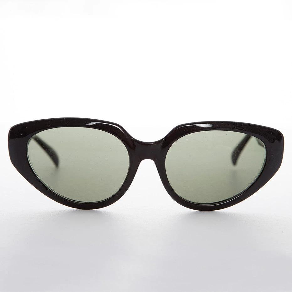 Women's Oversized Cat Eye Vintage Sunglasses - Ava by Sunglass Museum