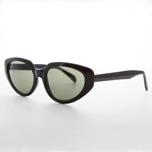 Women's Oversized Cat Eye Vintage Sunglasses - Ava by Sunglass Museum