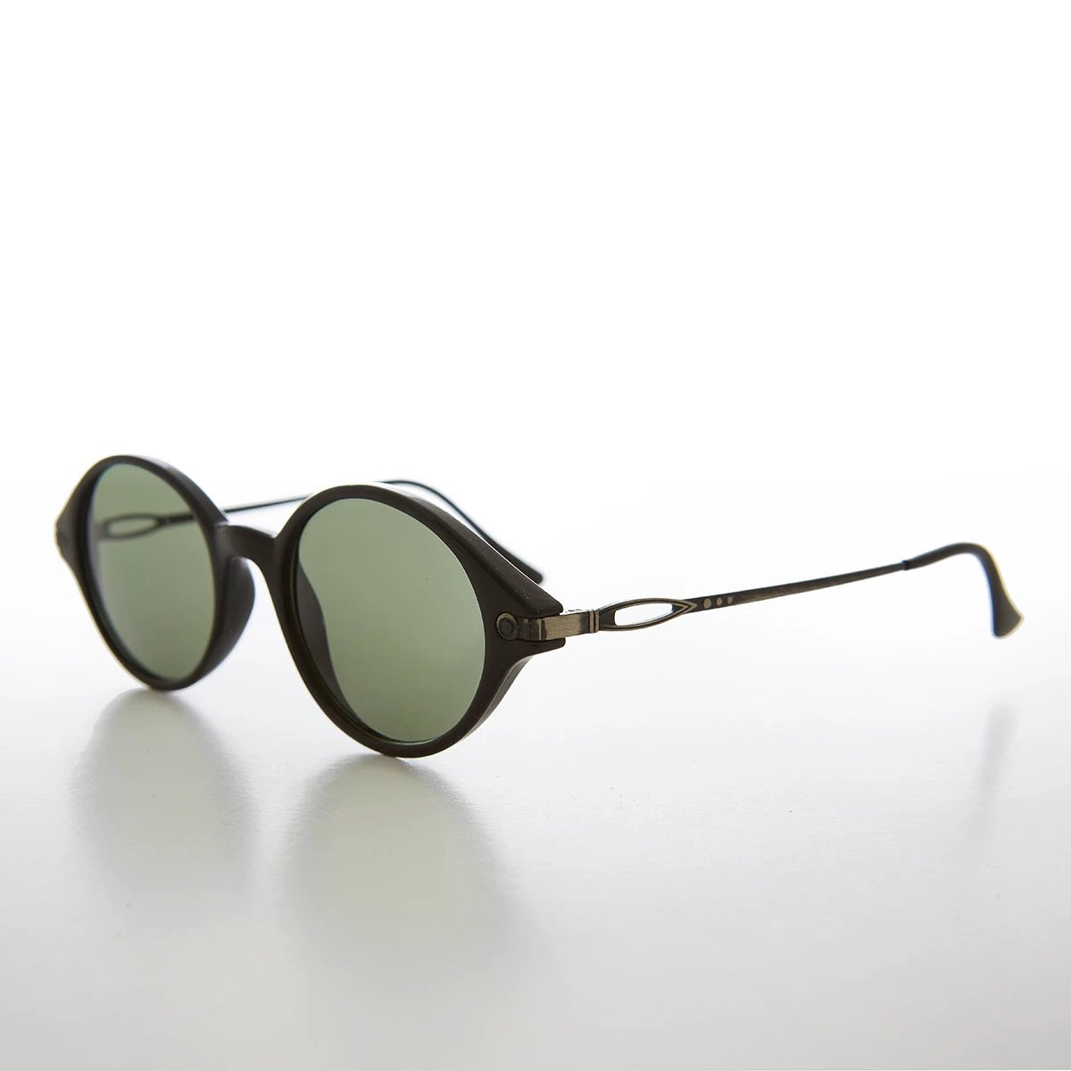 Simple Oval 90s Unisex Sunglass - Binxy by Sunglass Museum