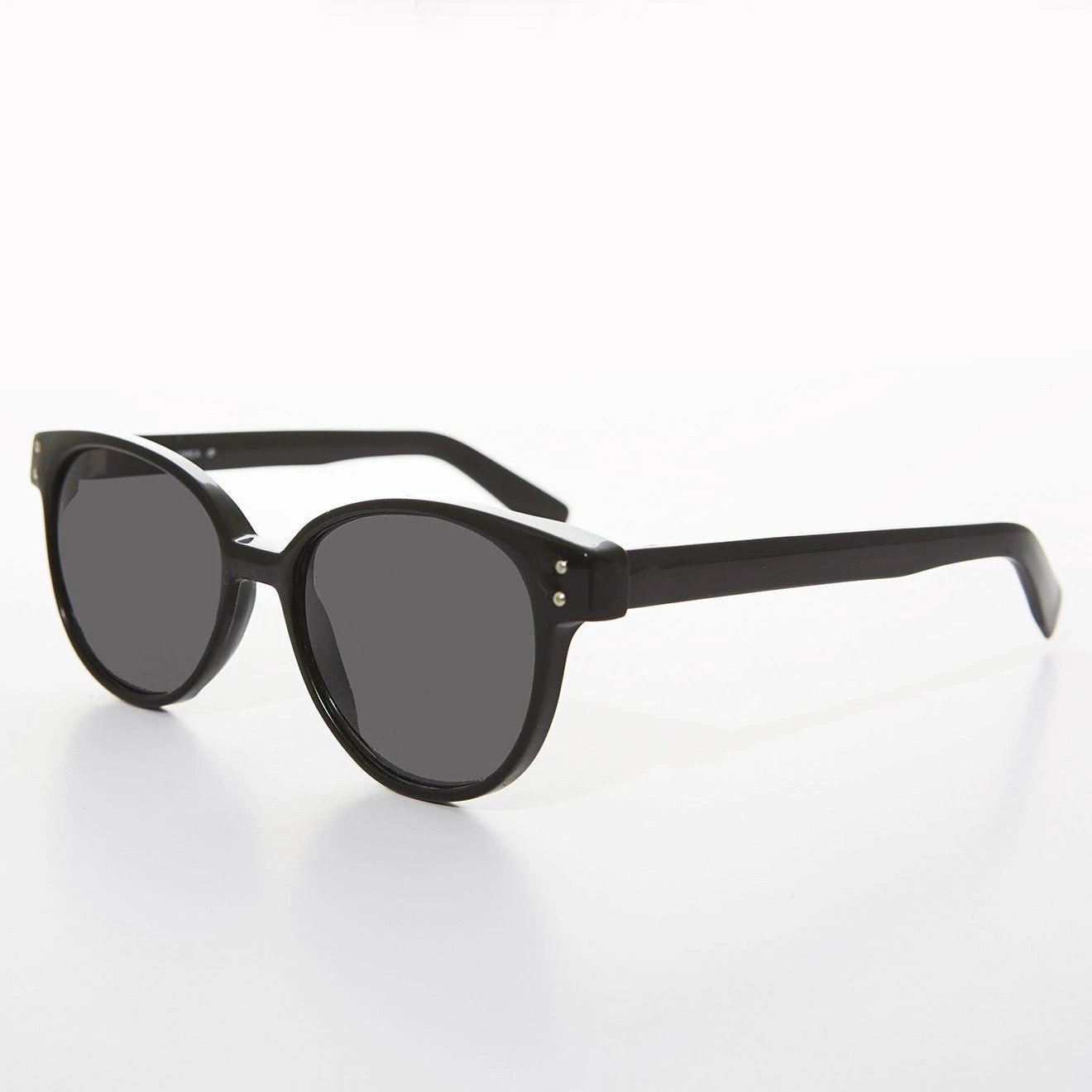 Round Horn Rim Cat Eye Women's Vintage Sunglass - Jackson by Sunglass Museum