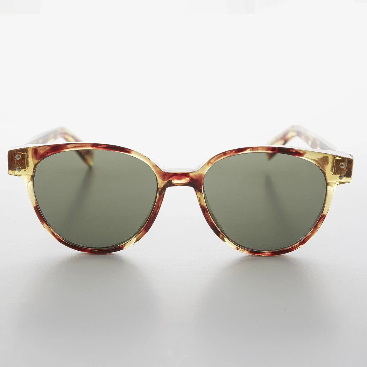 Round Horn Rim Cat Eye Women's Vintage Sunglass - Jackson by Sunglass Museum