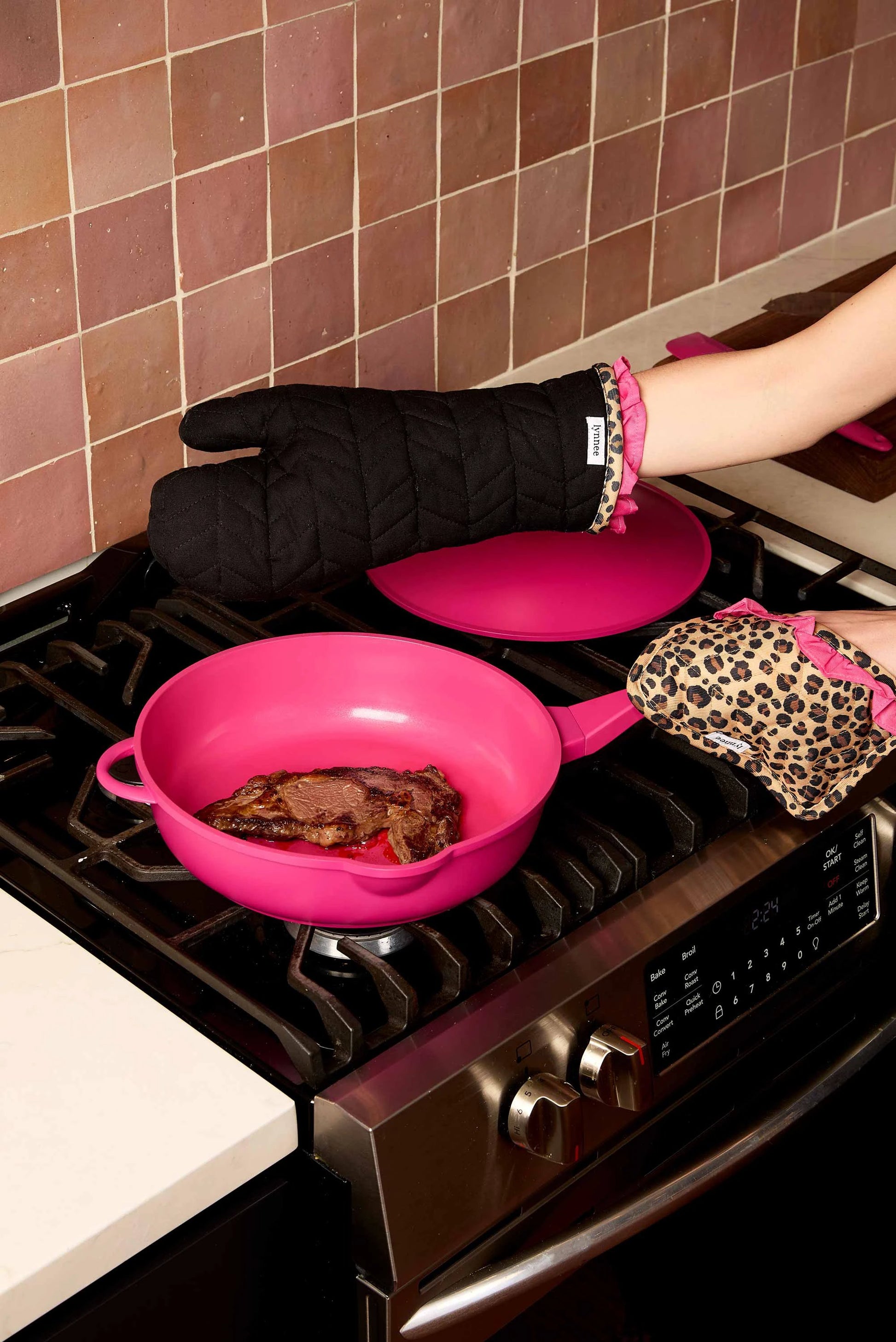 11" Fry Pan by Lynnee