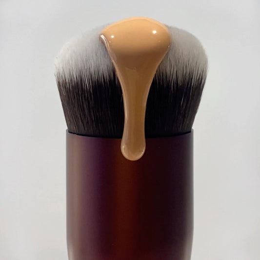 Pro Buffer Foundation Brush by IDUN Minerals Inc.