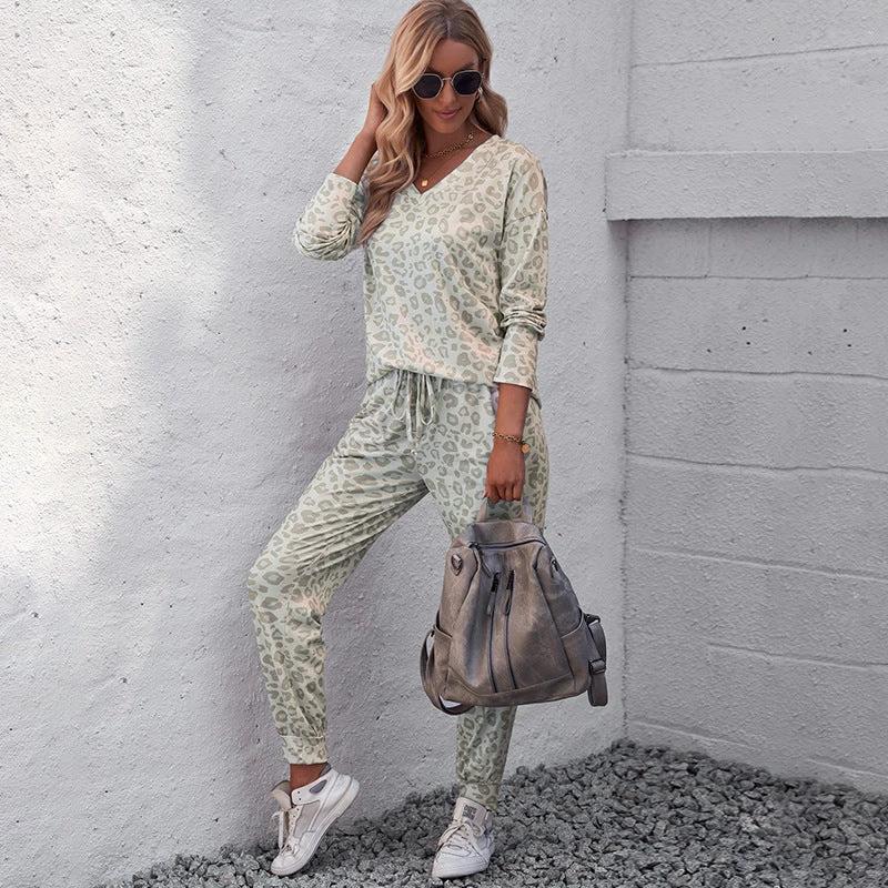 V-neck Long Sleeve Top Trousers Suit Printed Loose Pajamas For Women by GJG Denim