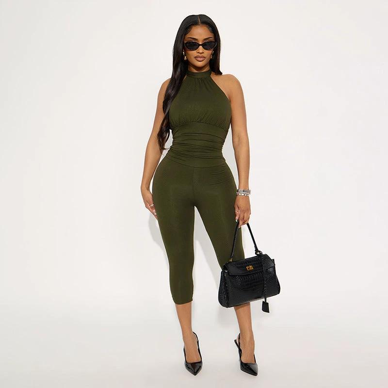 Solid-color Pleated Waist-cinching Capri Jumpsuit by GJG Denim