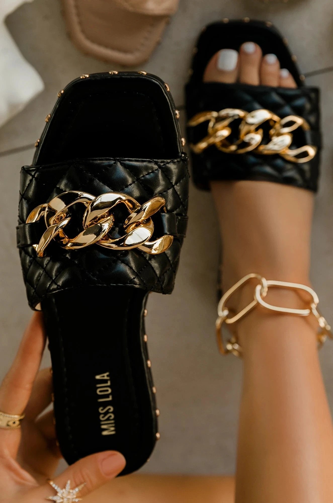 Women's Fish Mouth Chain Flat Sandals by GJG Denim