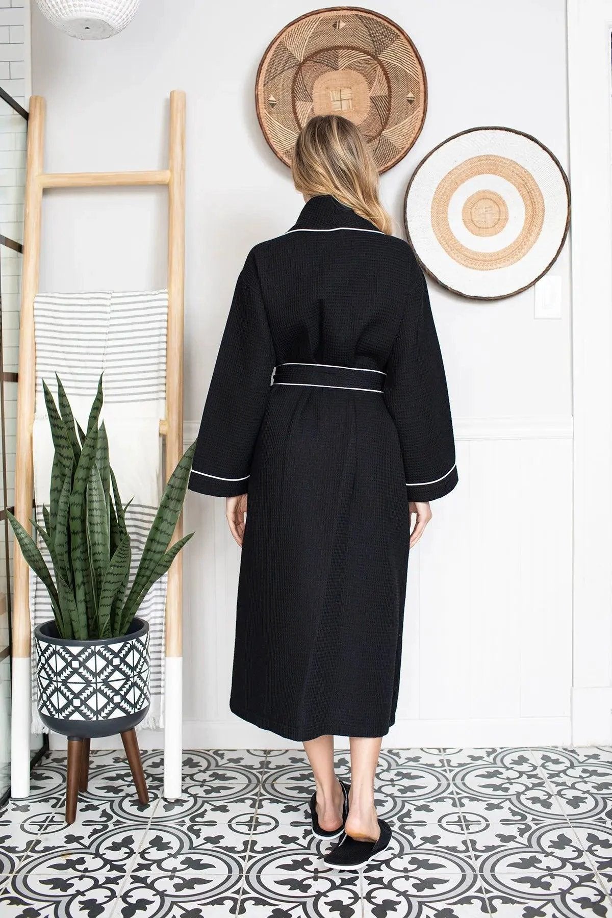 Women’s Waffle Piping Bathrobe – Lightweight Spa-Style Comfort by Lotus Linen