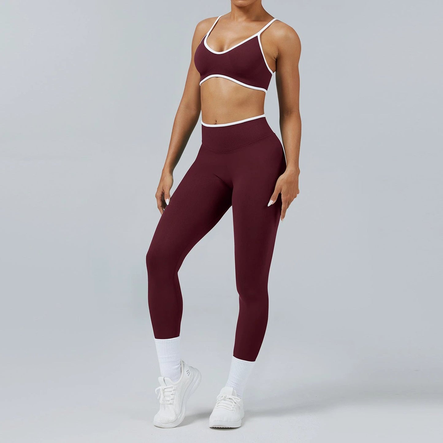 Seamless Back-Support Running Quick-Drying Yoga And Fitness Apparel Set by GJG Denim
