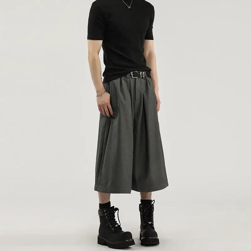 Wide-leg Pleated Men's Shorts by GJG Denim