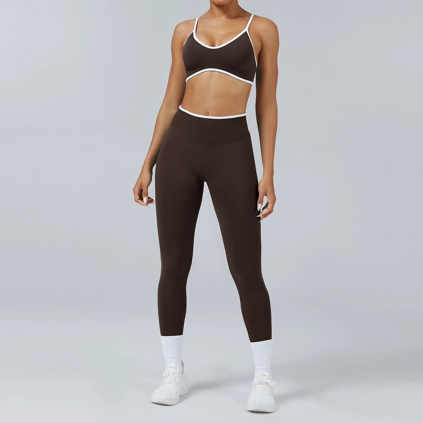 Seamless Back-Support Running Quick-Drying Yoga And Fitness Apparel Set by GJG Denim