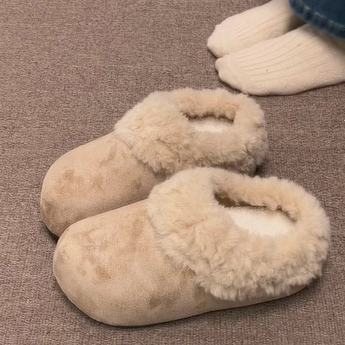 Womens Retro Thick-Soled Fleece-Lined Slippers by GJG Denim