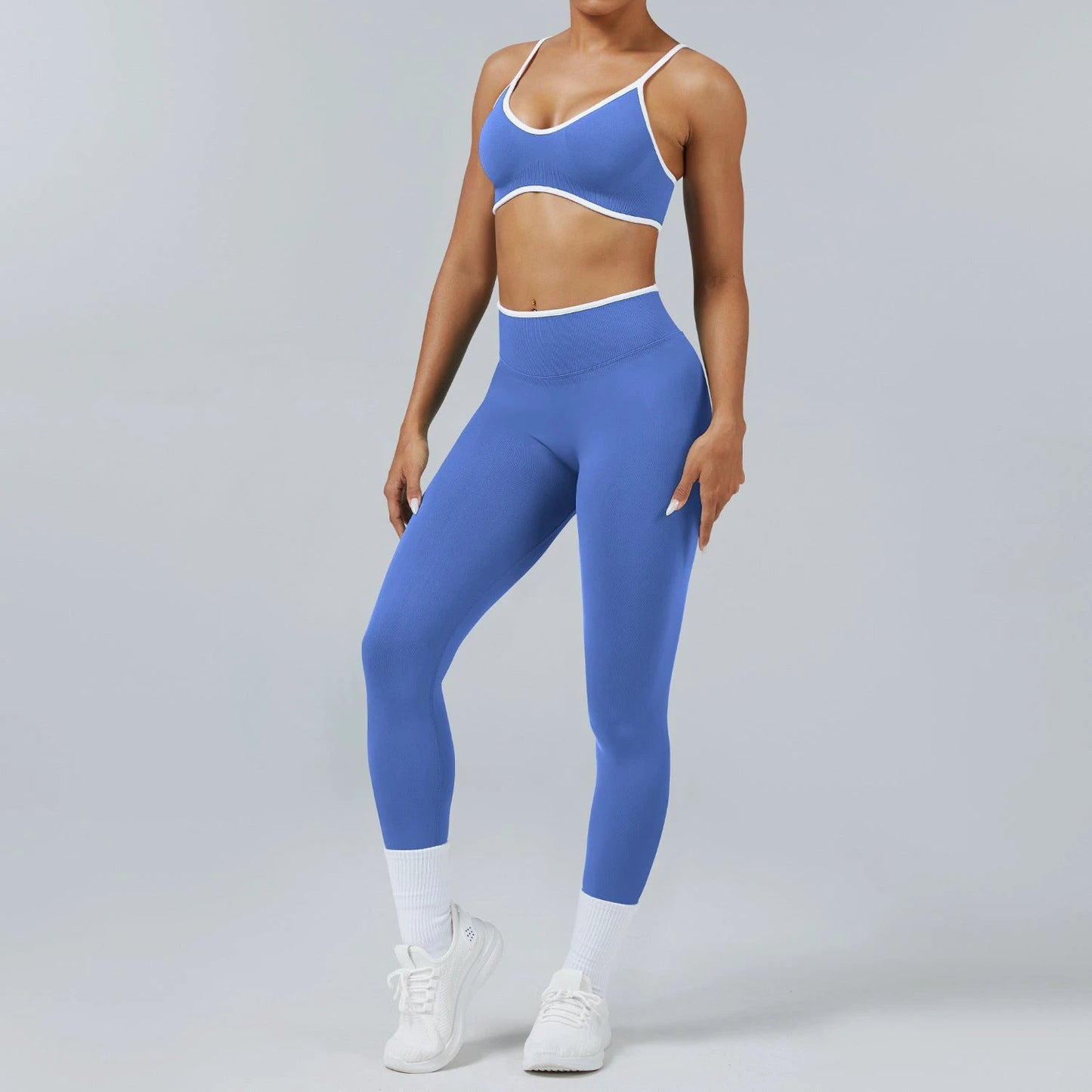 Seamless Back-Support Running Quick-Drying Yoga And Fitness Apparel Set by GJG Denim