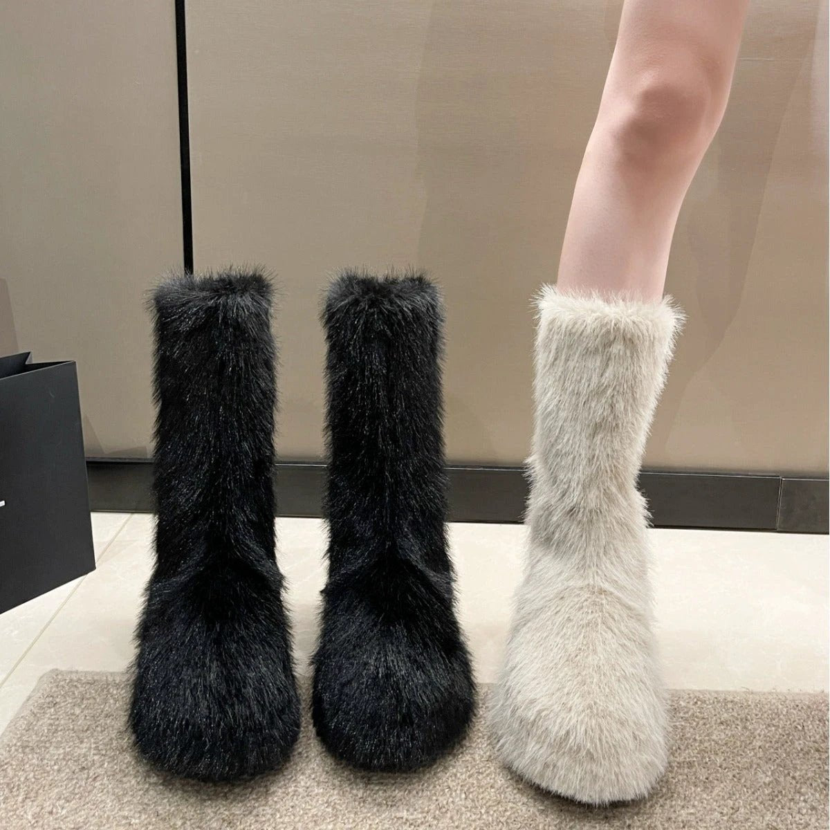 Women's Thick Bottom Fleece-lined Thermal Insulation Cotton Shoes by GJG Denim